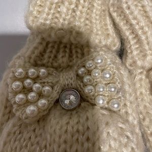 Windsor Girl’s Size NS Ivory Color NWT $19.99